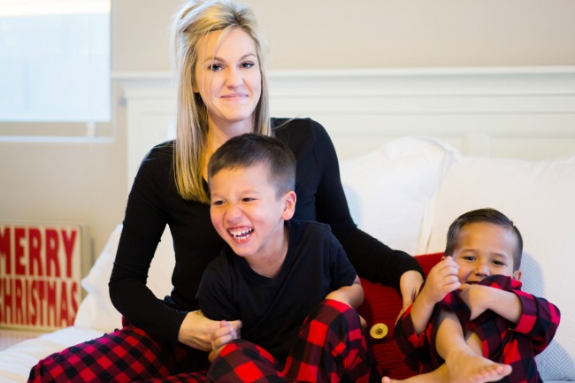 Christmas Pajamas for the Family | www.thisfamilee.com