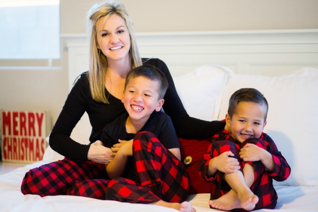 Christmas Pajamas for the Family | www.thisfamilee.com