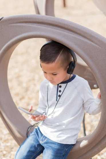 The Best Podcasts for Kids | www.thisfamilee.com