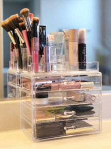 Makeup Organization | www.thisfamilee.com