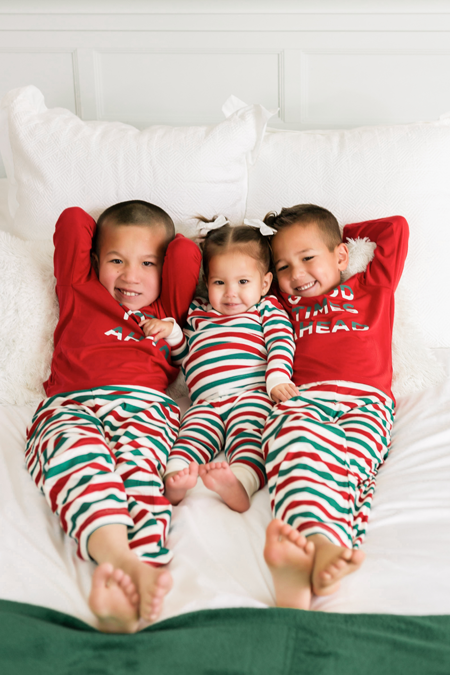 Christmas Pajamas for the Family | www.thisfamilee.com